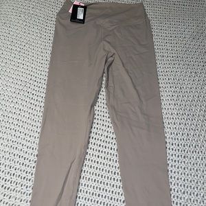 pretty Little thing taupe Luxe sculpt leggings